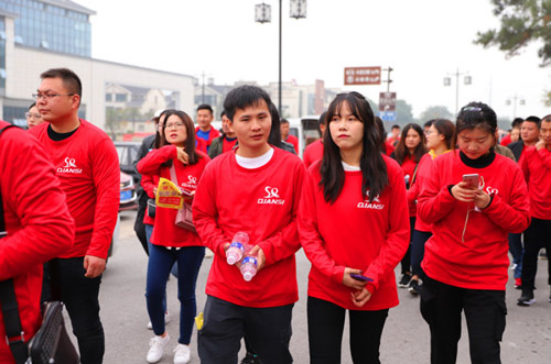 拓展什么時(shí)候進(jìn)行合適？企業(yè)內(nèi)部溝通不容忽視？怎么避免拓展中的錯(cuò)誤？